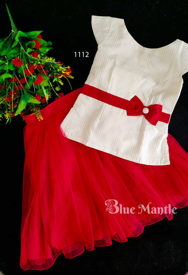 1112 Ready to Dispatch: Off White Blouse and Red Middy