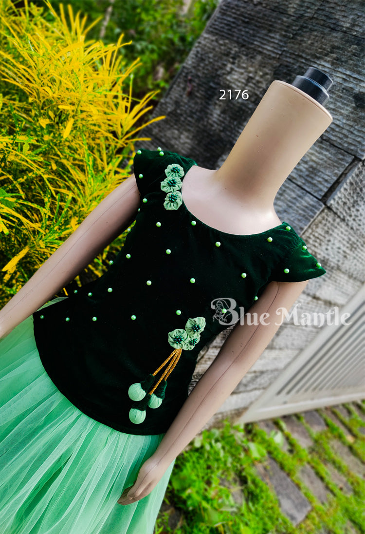 2176 Ready to Dispatch: Green middy top