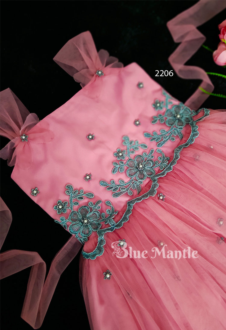 2206 Ready to Dispatch: Peach & gray Frock