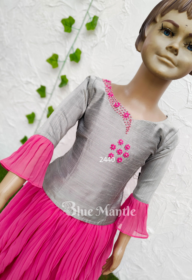 2440 Ready to Dispatch: Ash Top & pink Midi