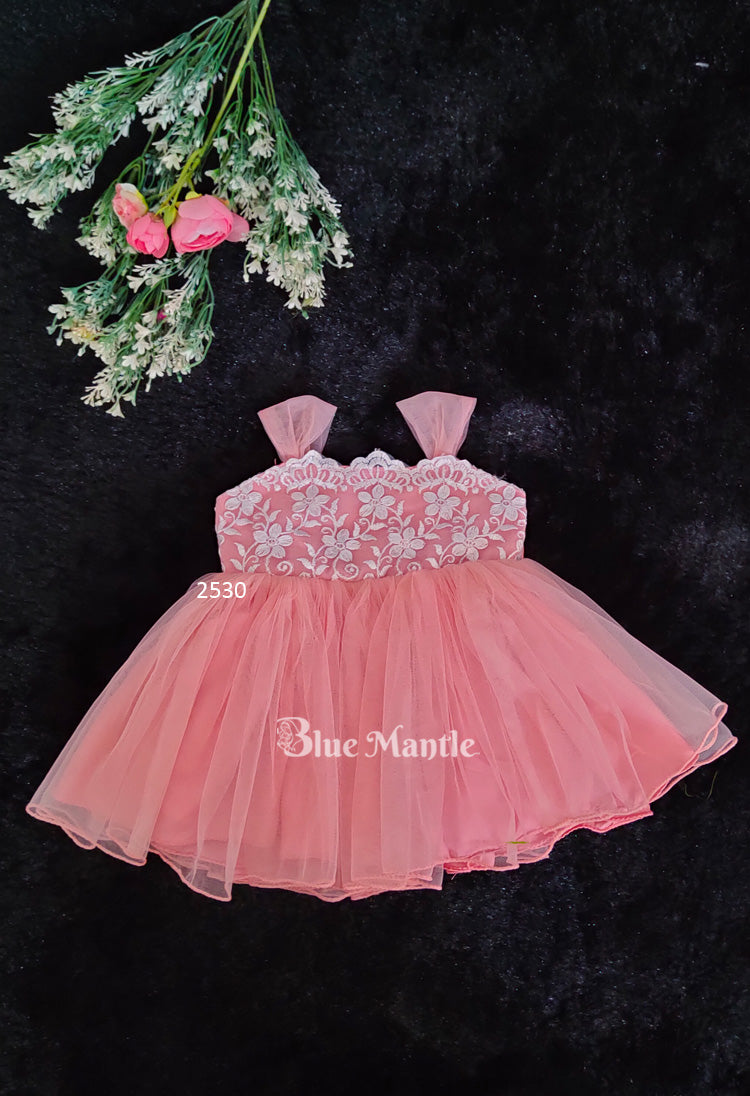 2530 Ready to Dispatch: Peach frock.