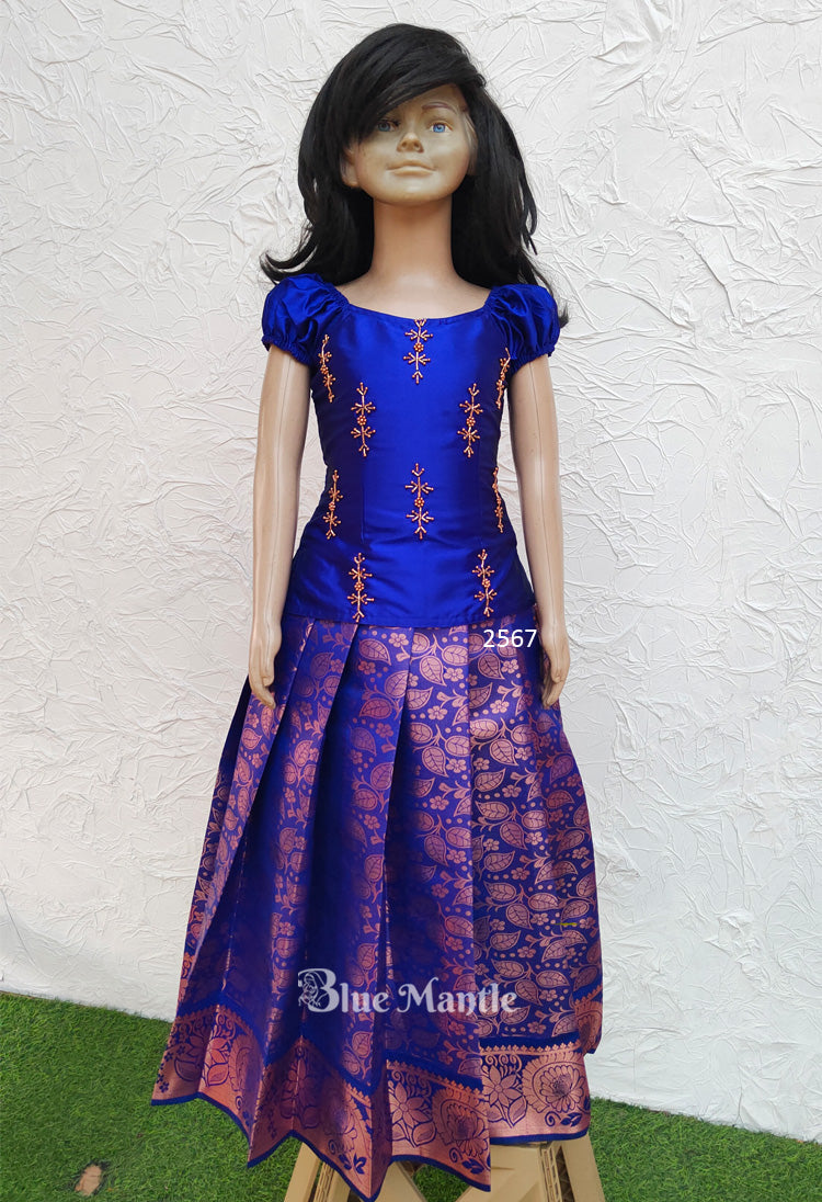 2567 Pre Order: "OnnamRagam" Full Skirt & Blouse Dispatch in 10-15 days