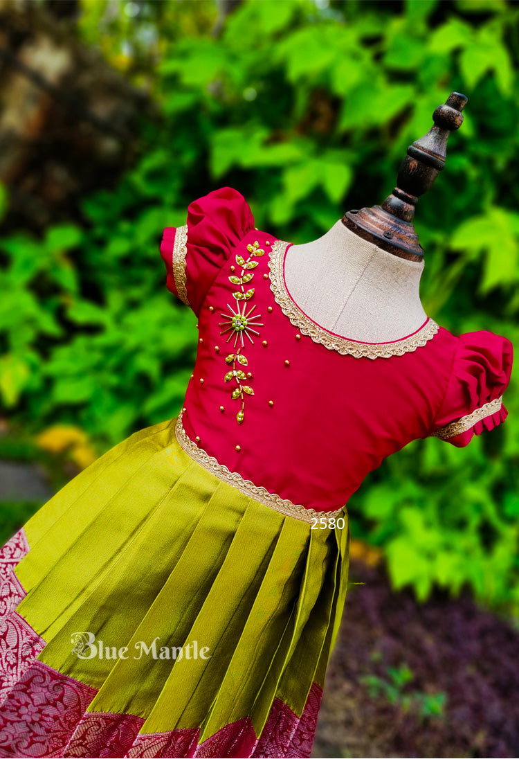 2580 Ready To Dispatch: Hotpink & ParrotGreen Frock .