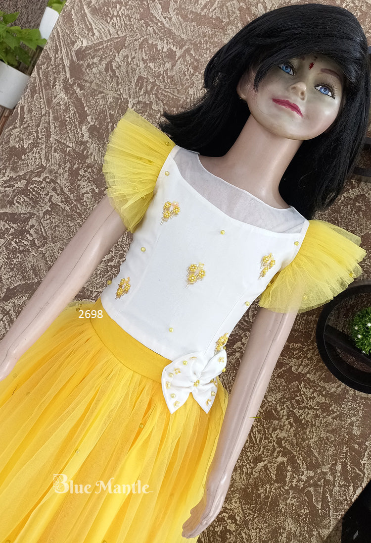 2698 Ready to Dispatch: Yellow & White full skirt and Crop Top