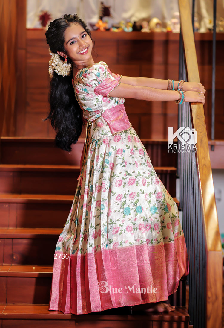 2736 Pre Order:"ANASUYA" Printed Off-white with peach Dhavani. - Dispatch on april 20