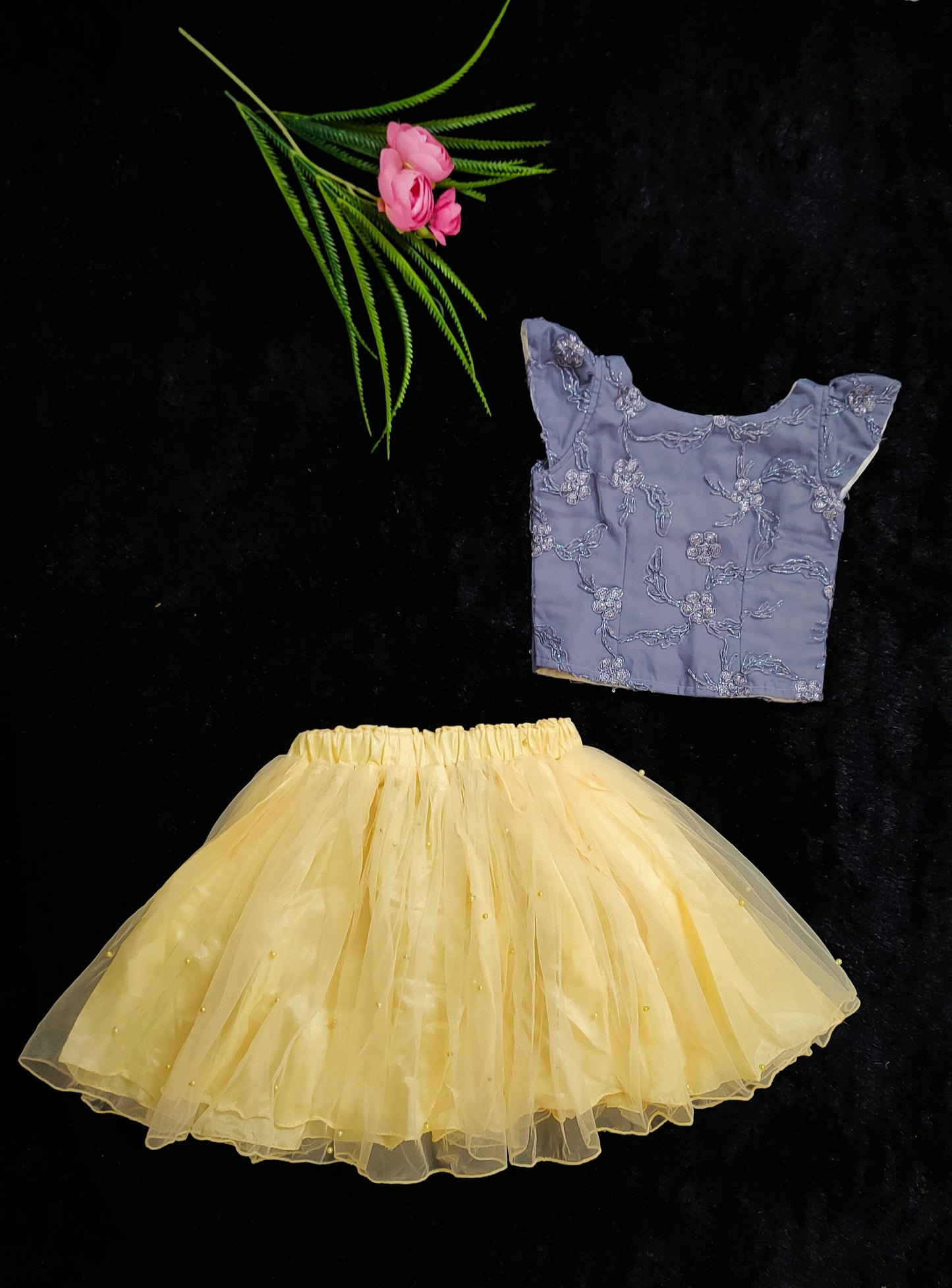 M13 Ready to Dispatch: Ash Blouse and Yellow Middy