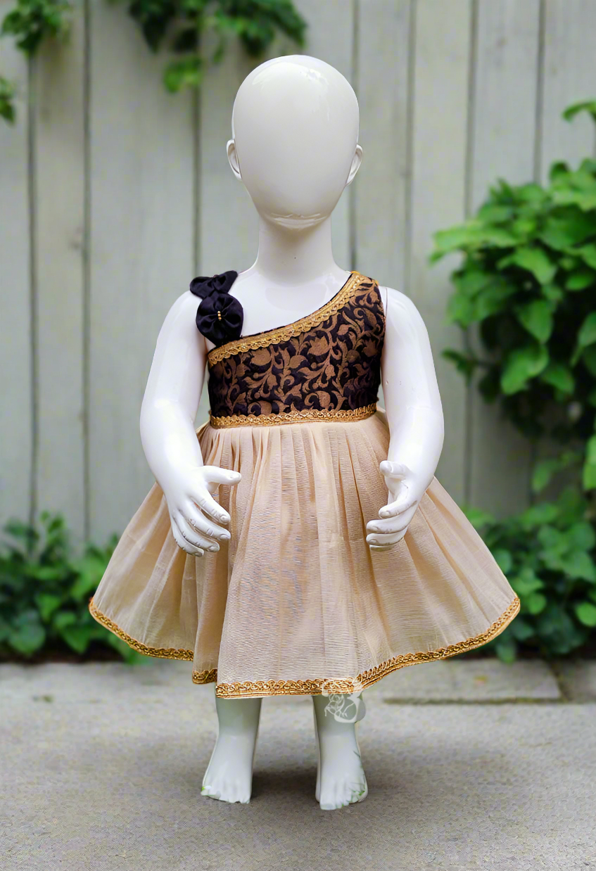 2305 Ready to Dispatch: Black frock