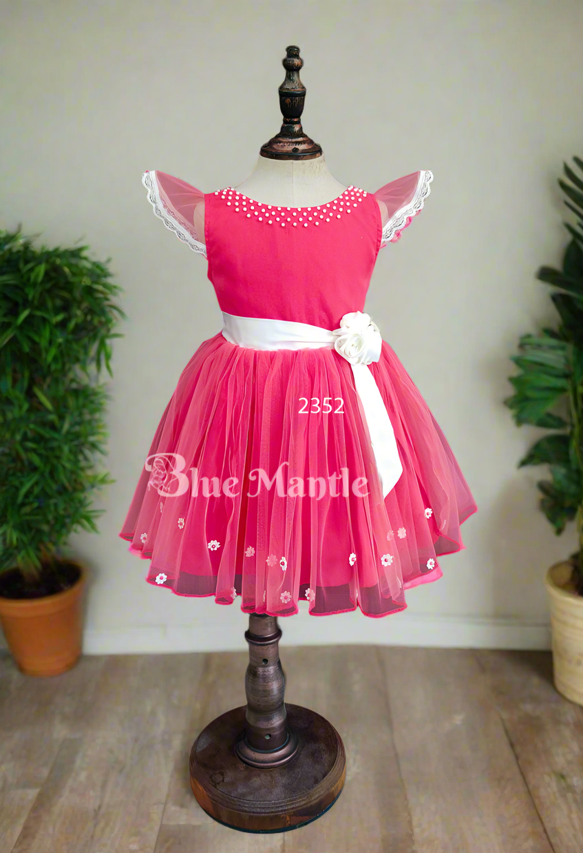 2352 Ready to Dispatch: Peach frock