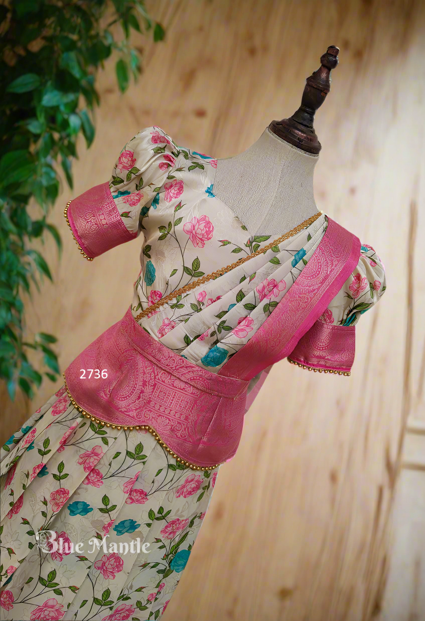 2736 : "ANASUYA" Printed Off-white with peach Dhavani. Ready to dispatch