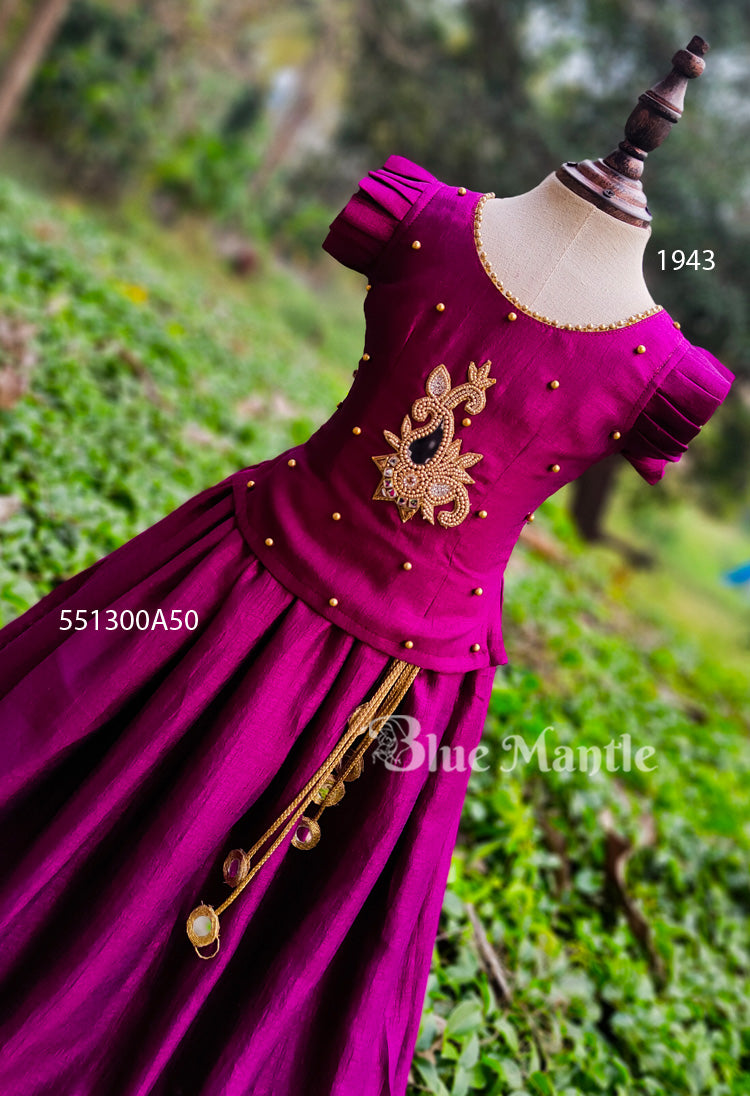 1943 Ready to Dispatch : Grape skirt & Top