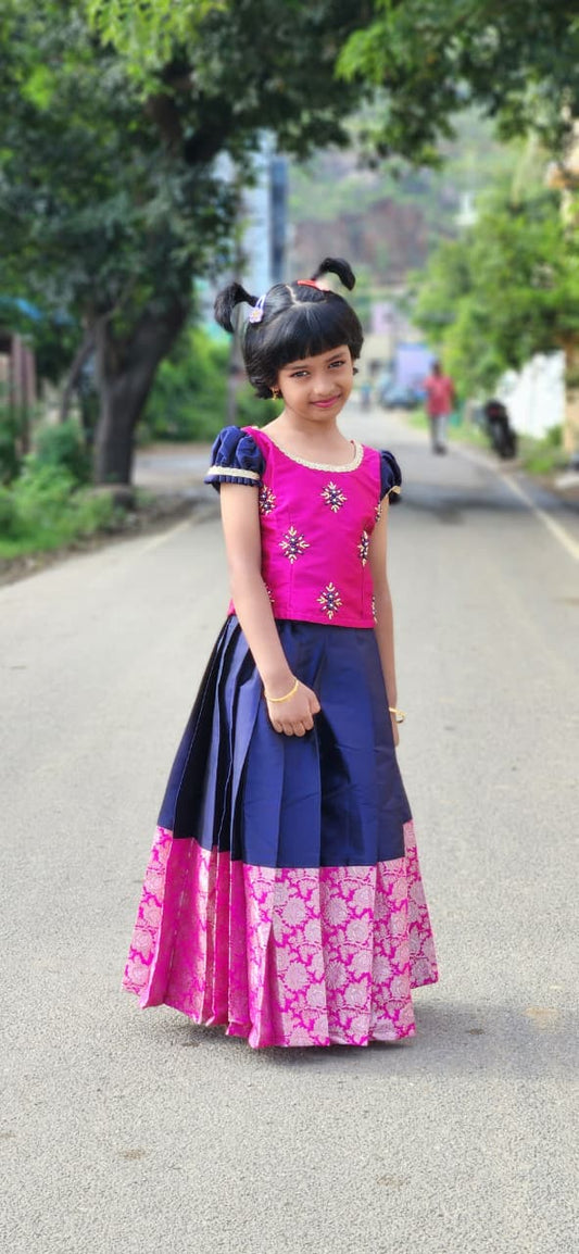 2628 Ready to Dispatch : Navy Blue With Rani Pink Full skirt and Semi Crop Blouse.