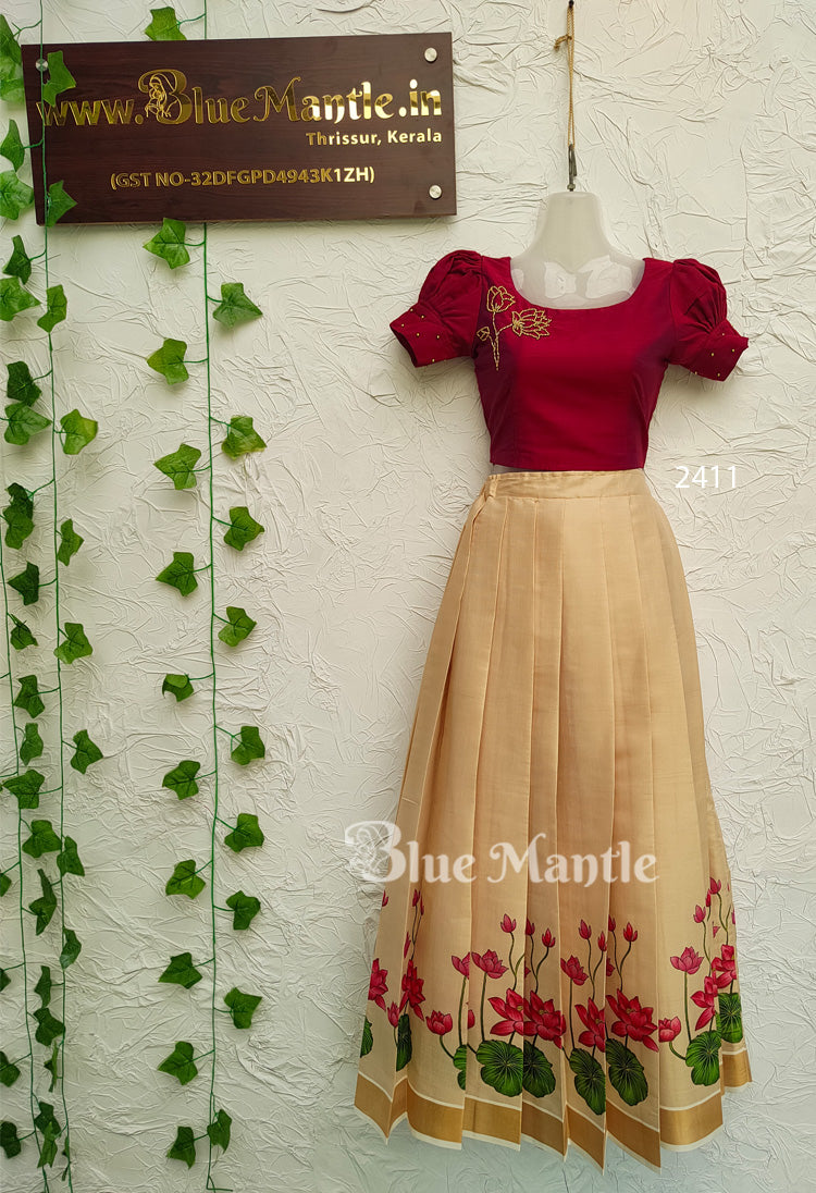 2411 Ready to Dispatch: Grape mural skirt& Blouse