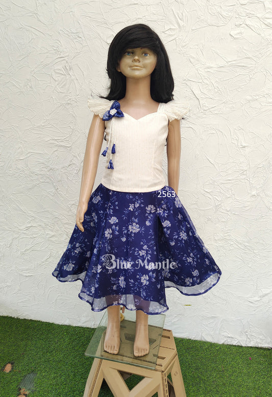 2563 Pre Order: Offwhite& Blue Middy Top ,& Ready to Dispatch