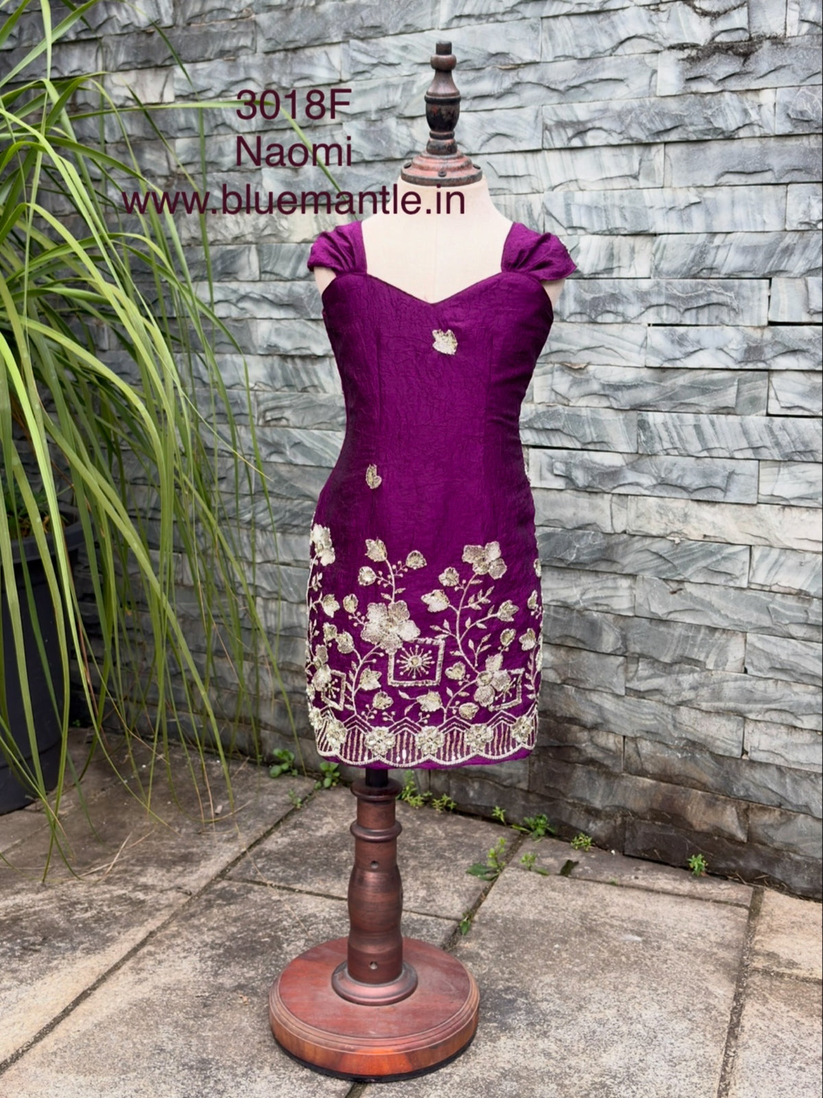 3018F: "Naomi Frock"-Sending on October 19