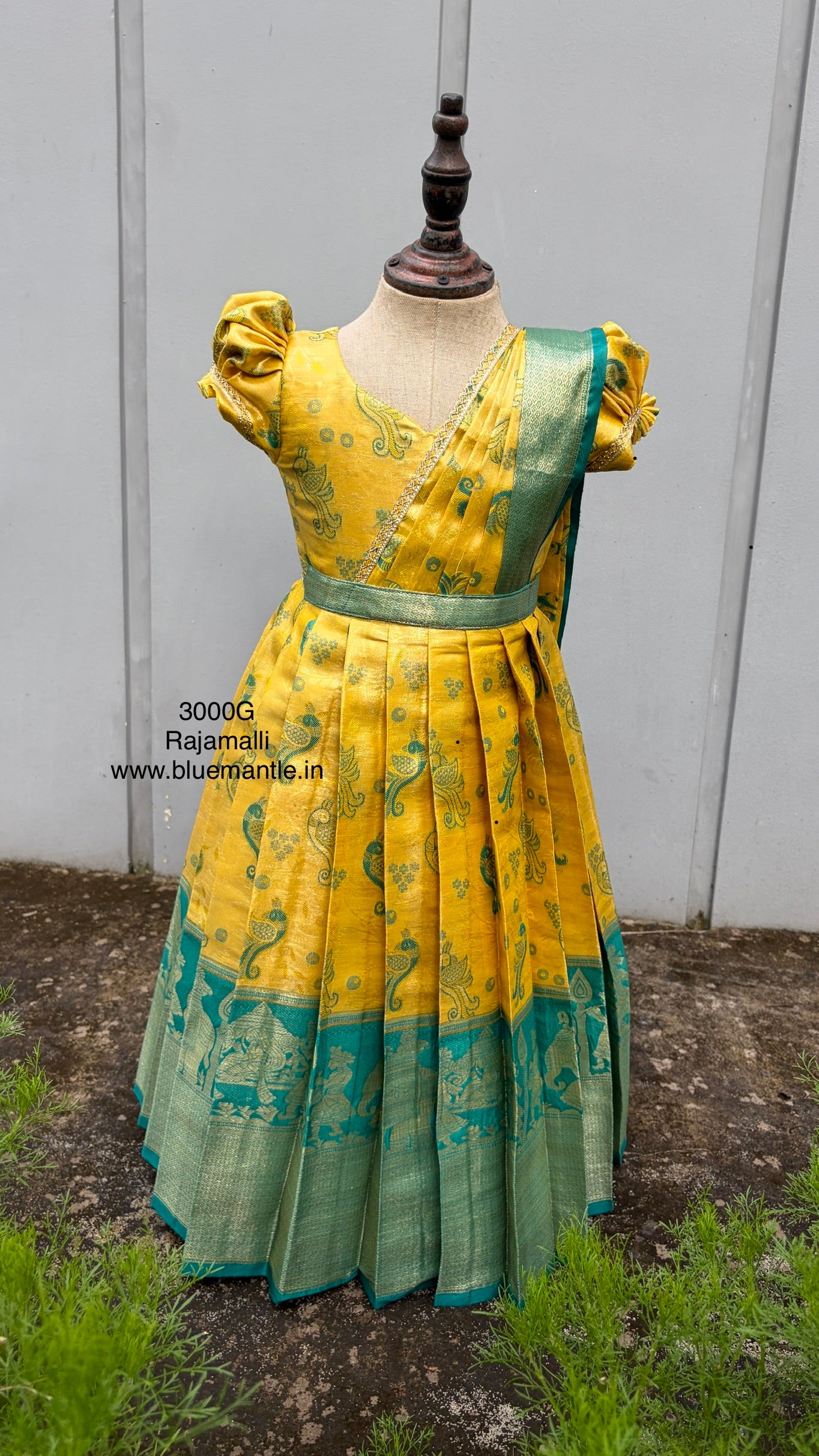 3000G: ''Rajamalli Gown" - Sending on August 14th