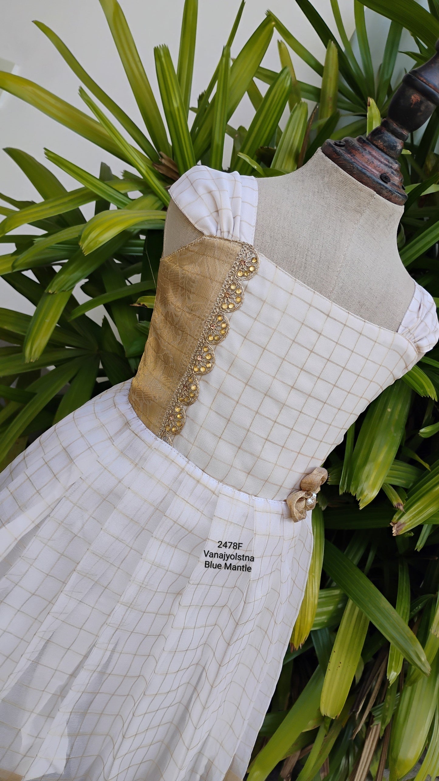 2478F: ''VanaJyolstna Frock''- Sending on March 5th