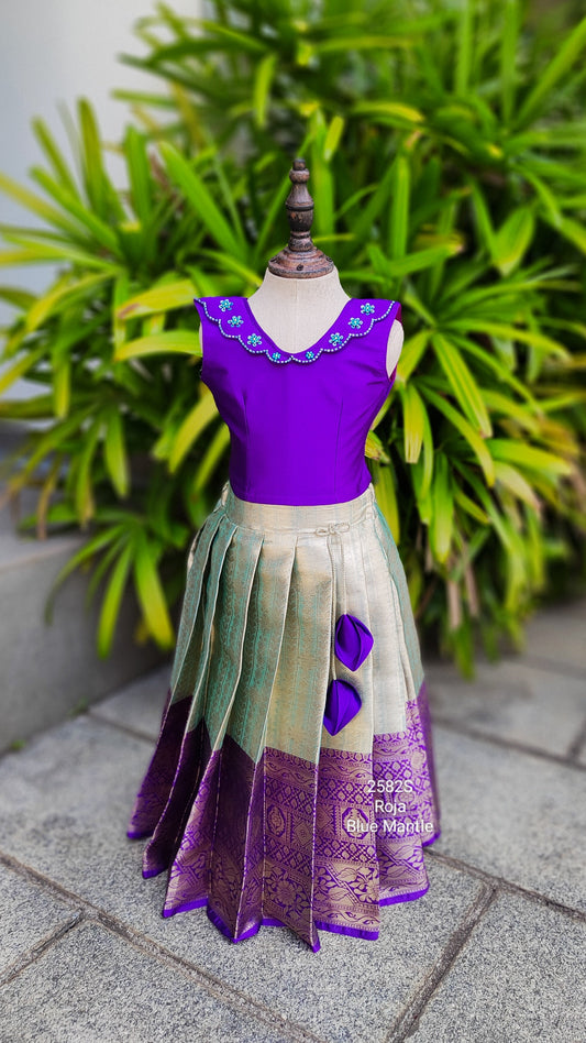 2582S: "ROJA SKIRT"- Ready to Dispatch