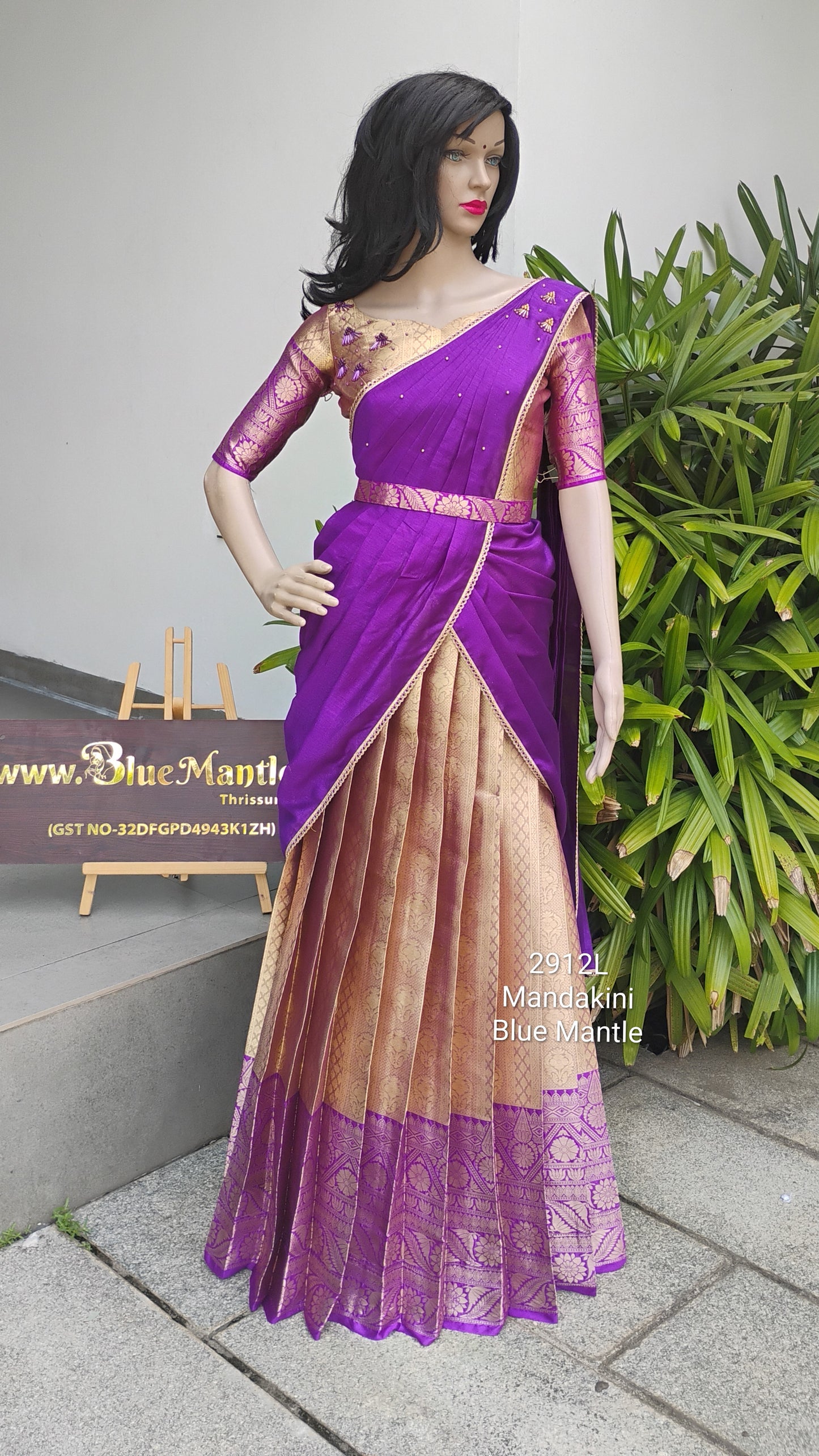 2912L: "Mandakini"- Dispatch on 10-15 days