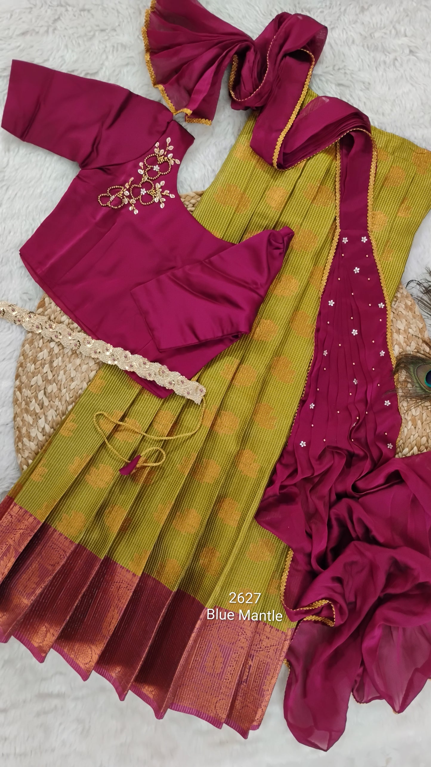 2627: Pinkish Grape & Olive Green Dhavani