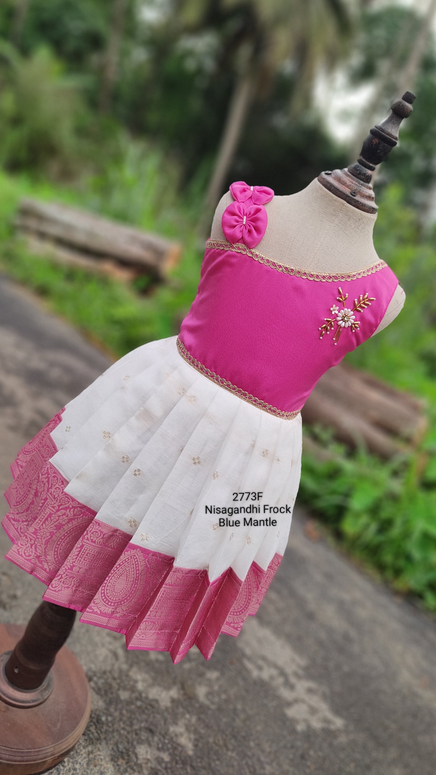 2773F: "Nisagandhi Frock" - Sending on July 22th
