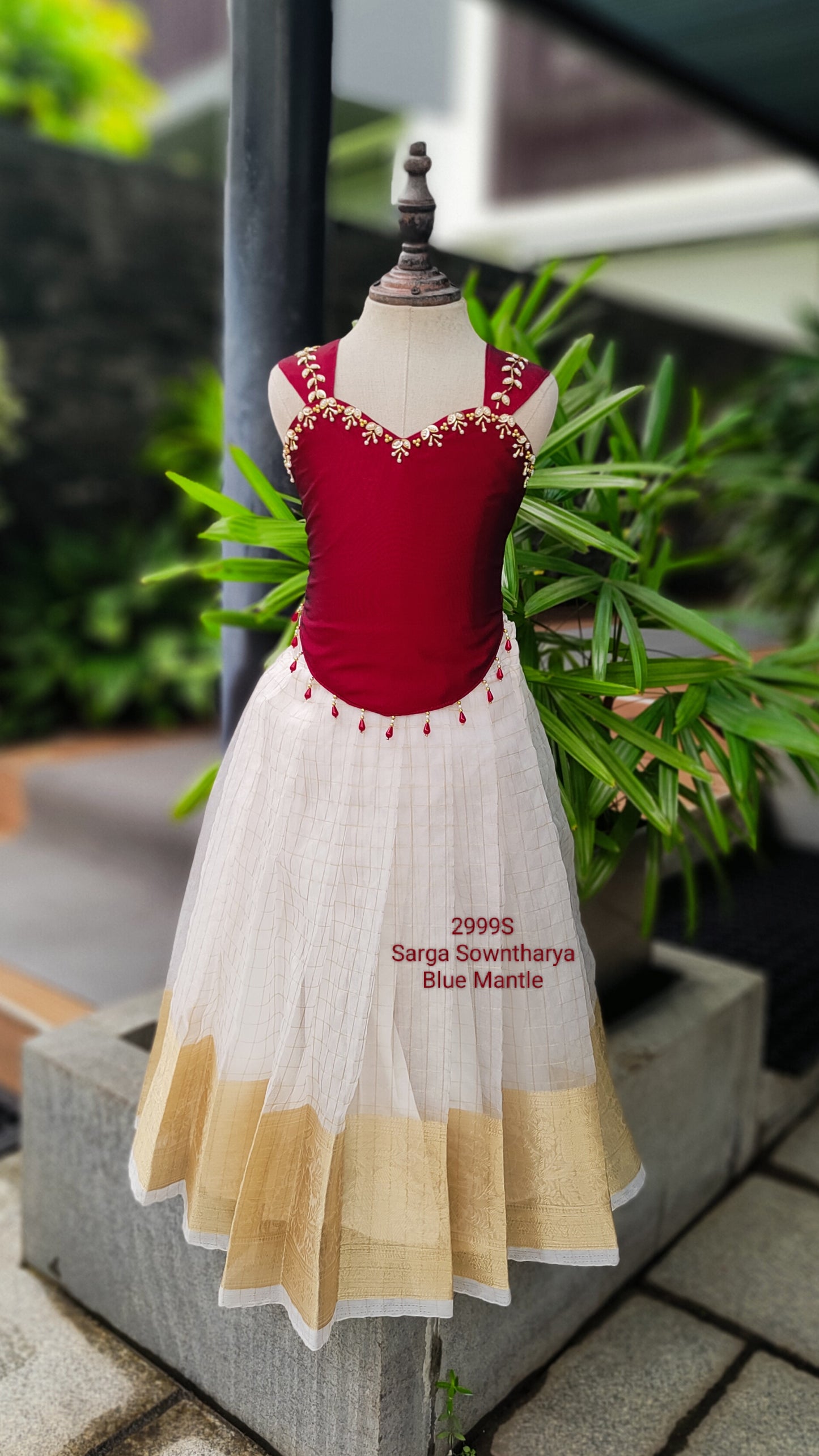 2999S: "Sarga Sowntharya"- Dispatch on 10-15 days