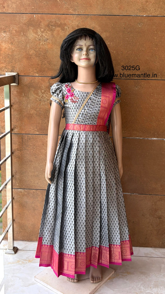 3025G ''Ash&Pink Gown"-Ready to dispatch