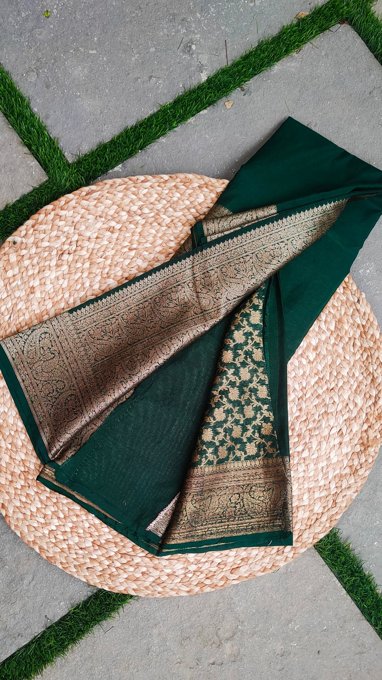 2853: 'Yasodha' - Bottle Green