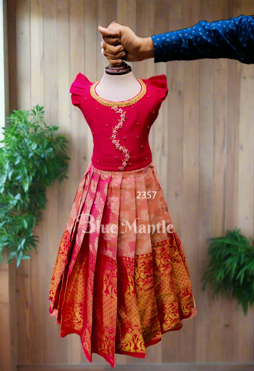 2357 Ready to Dispatch: Pinkish peach Full Skirt & Blouse