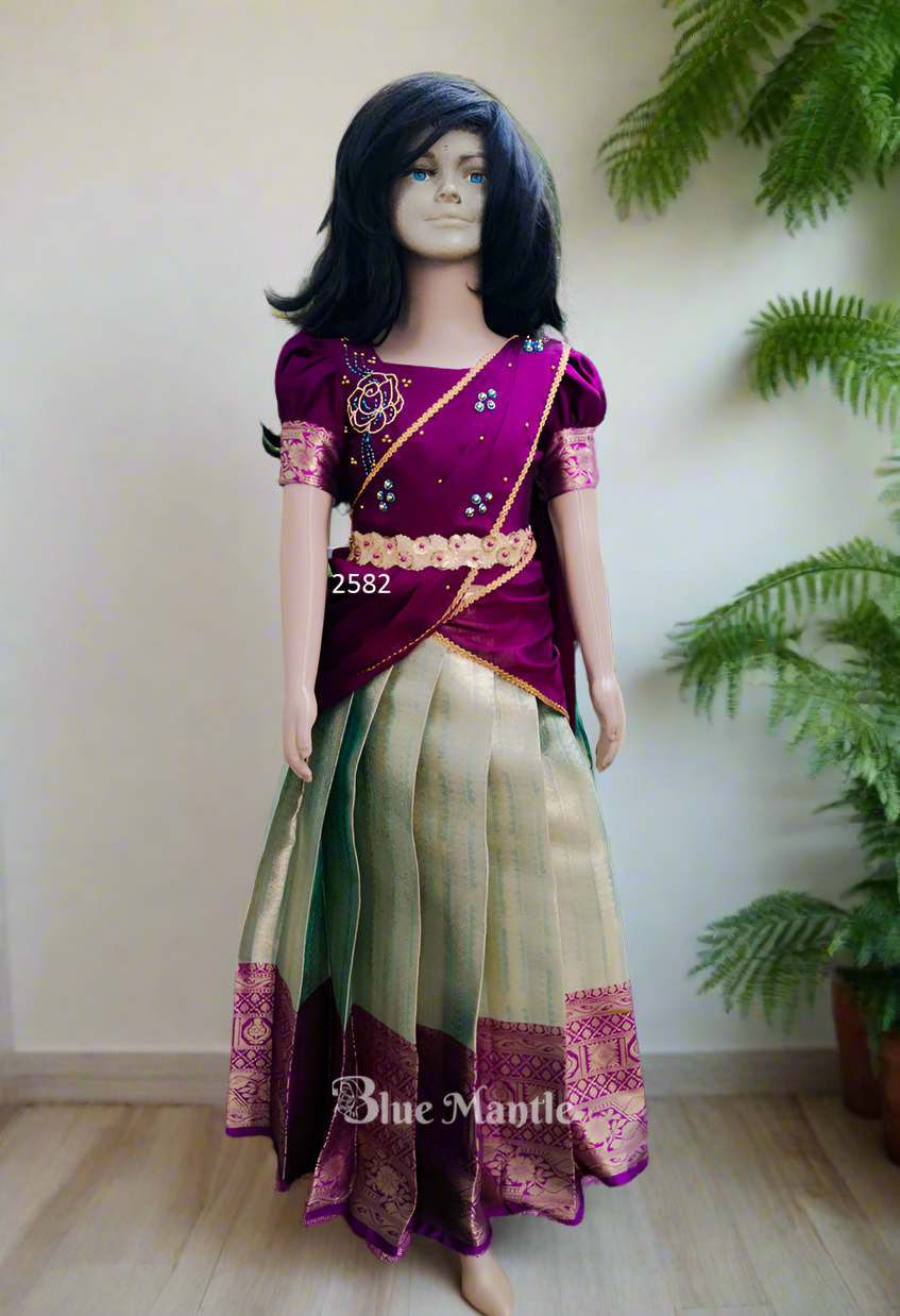 2582 "ROJA" - Ready to Dispatch